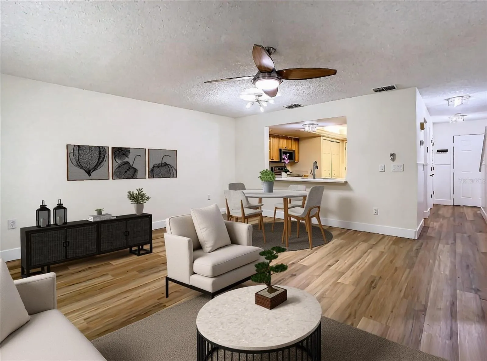 11237 CEDAR HOLLOW LN