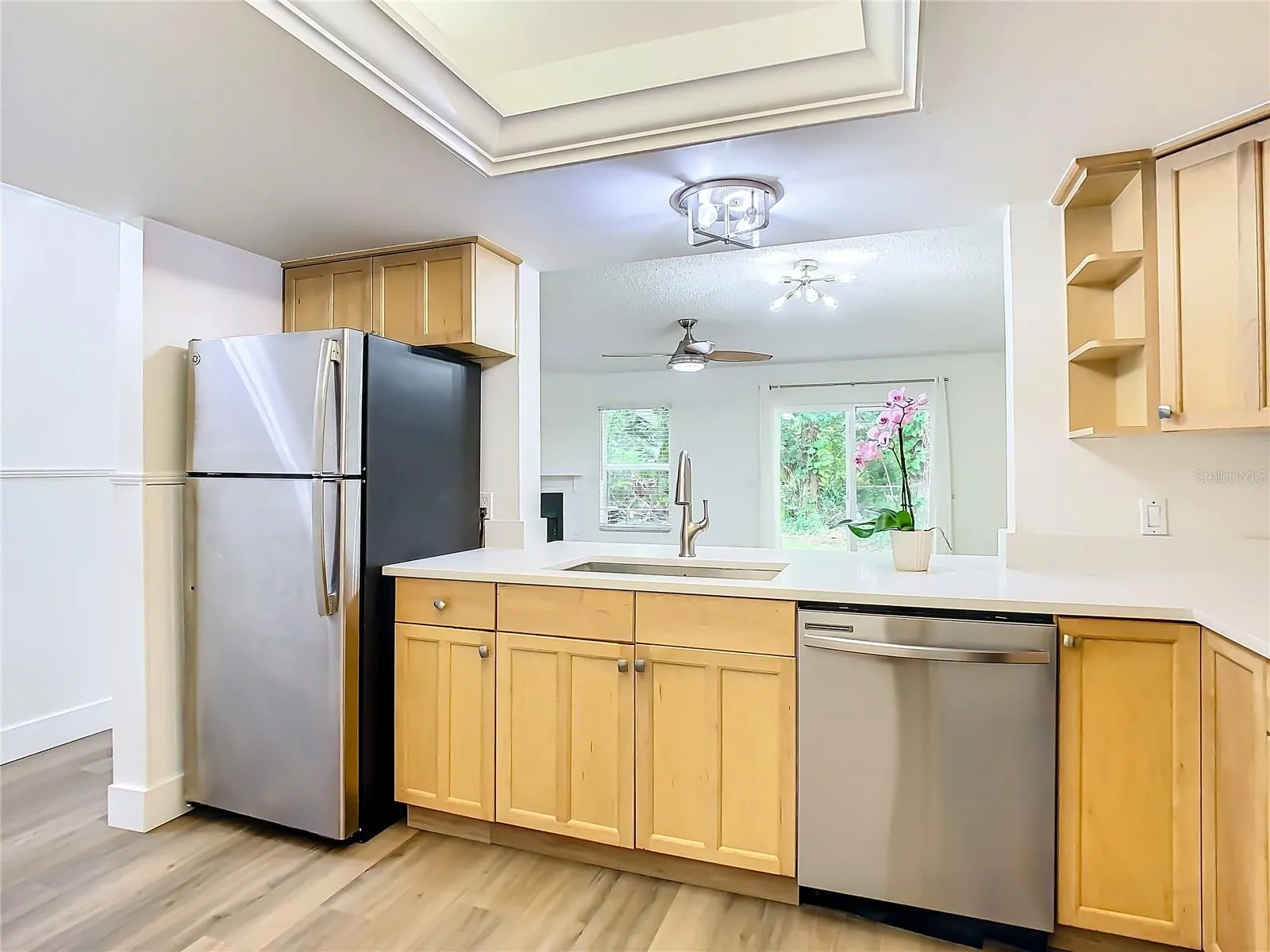 11237 CEDAR HOLLOW LN