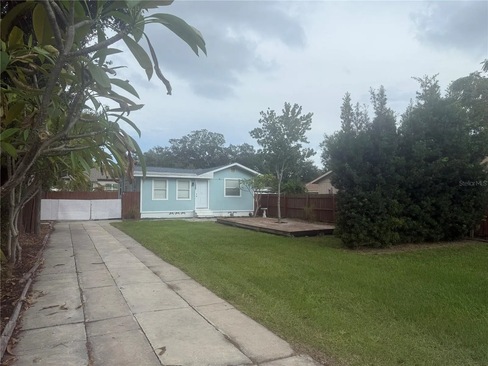 1533 S MYRTLE AVE
