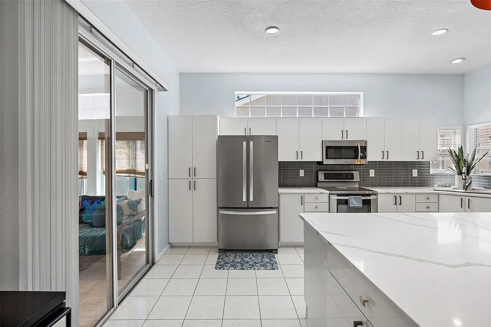 1665 ARABIAN LN