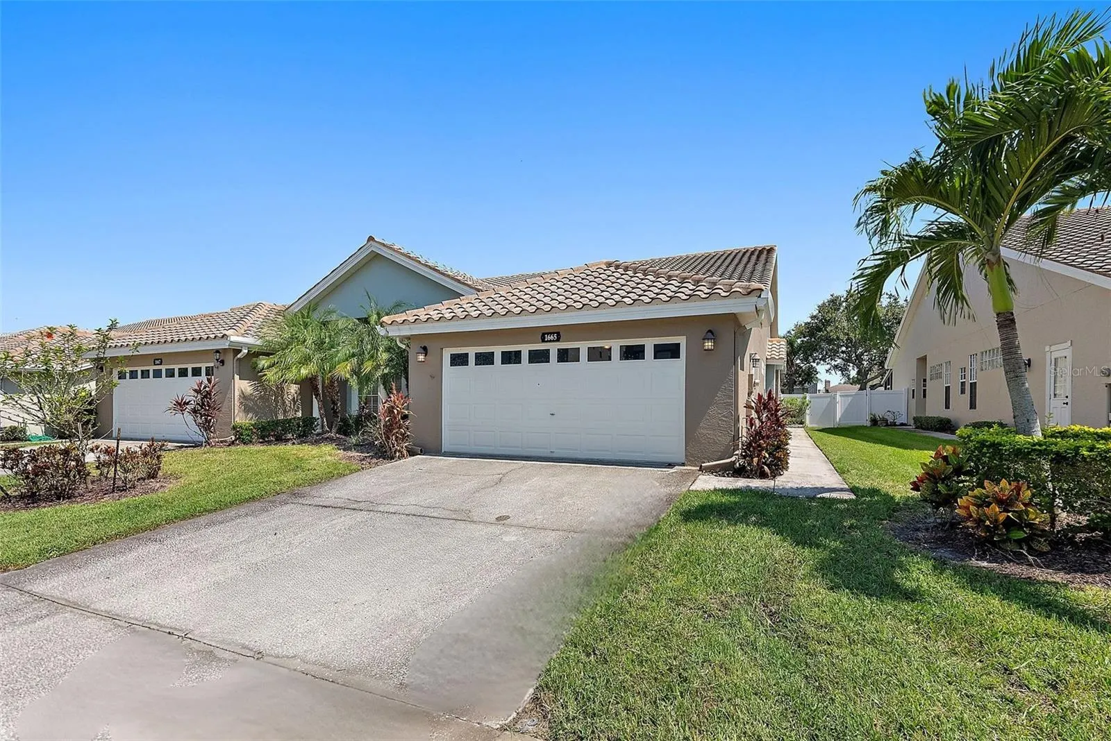 1665 ARABIAN LN