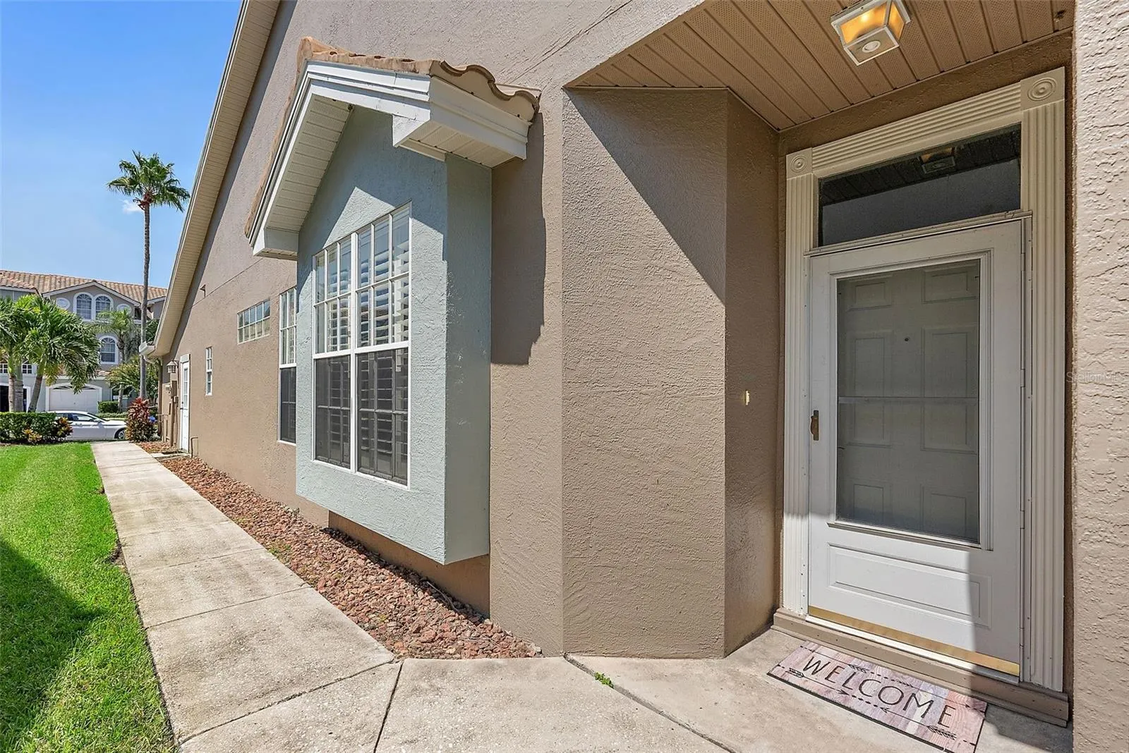 1665 ARABIAN LN