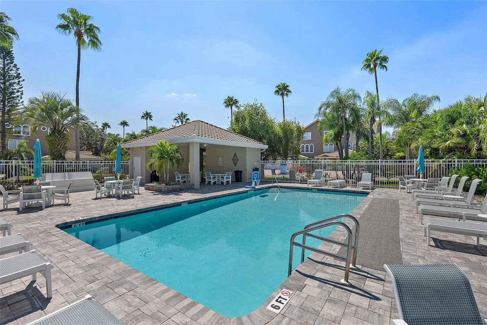 1665 ARABIAN LN