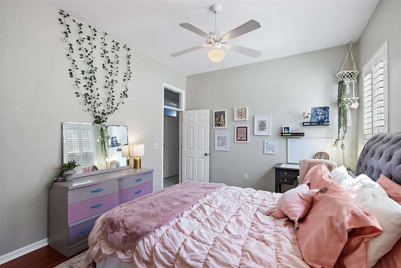 1665 ARABIAN LN