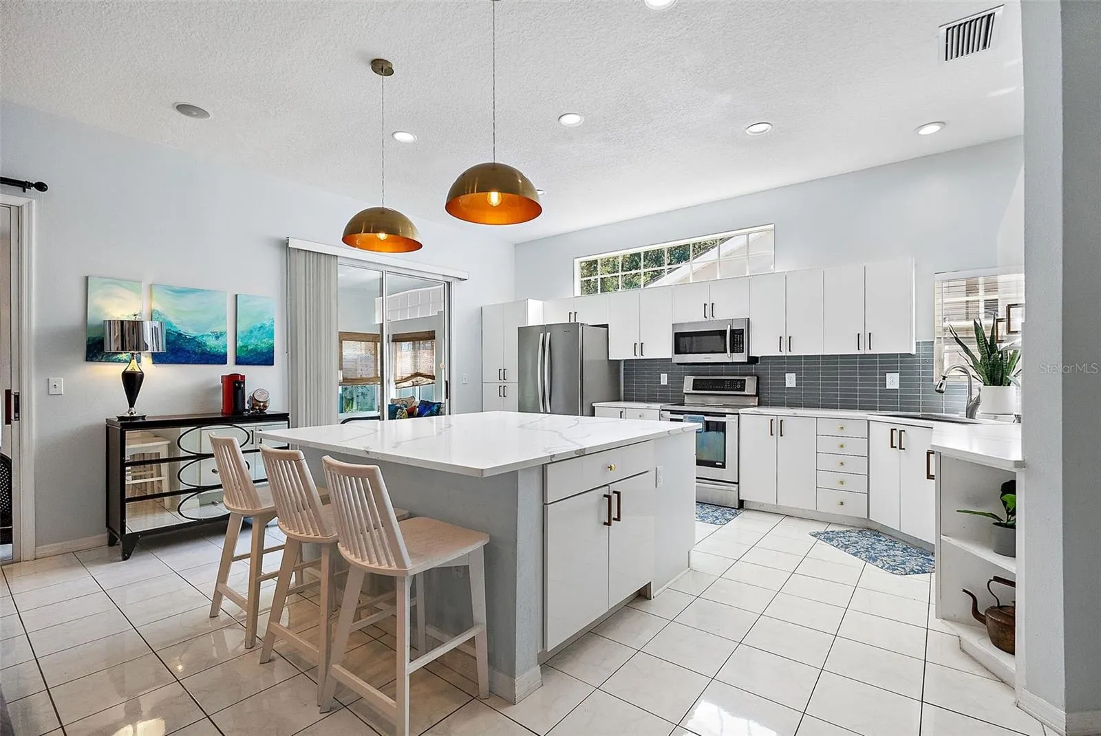 1665 ARABIAN LN