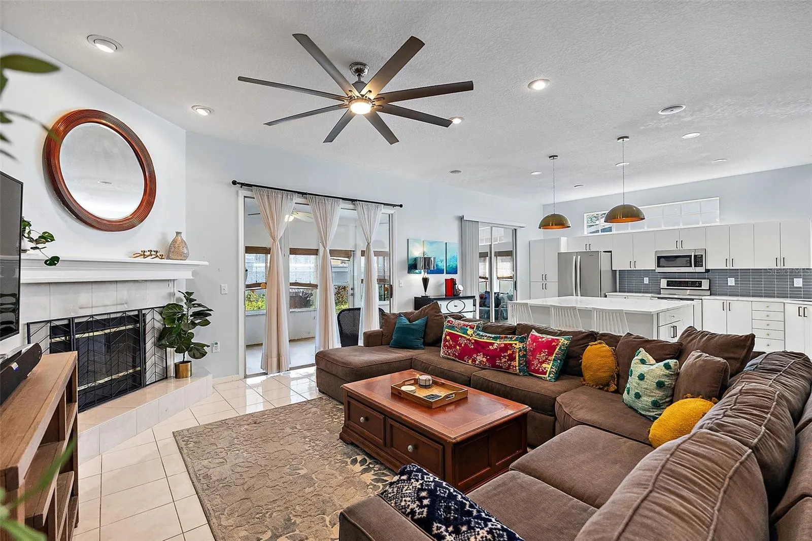 1665 ARABIAN LN