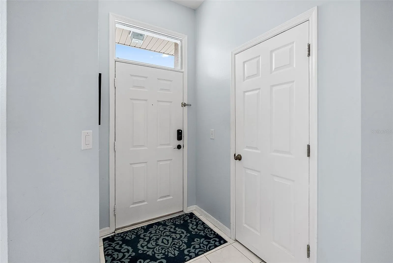 1665 ARABIAN LN