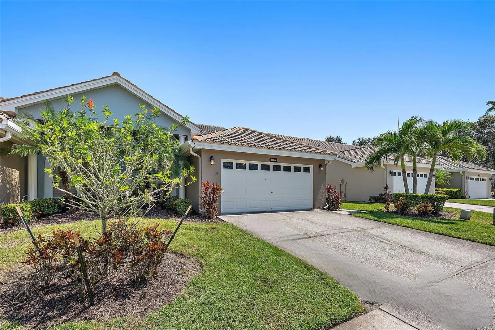 1665 ARABIAN LN