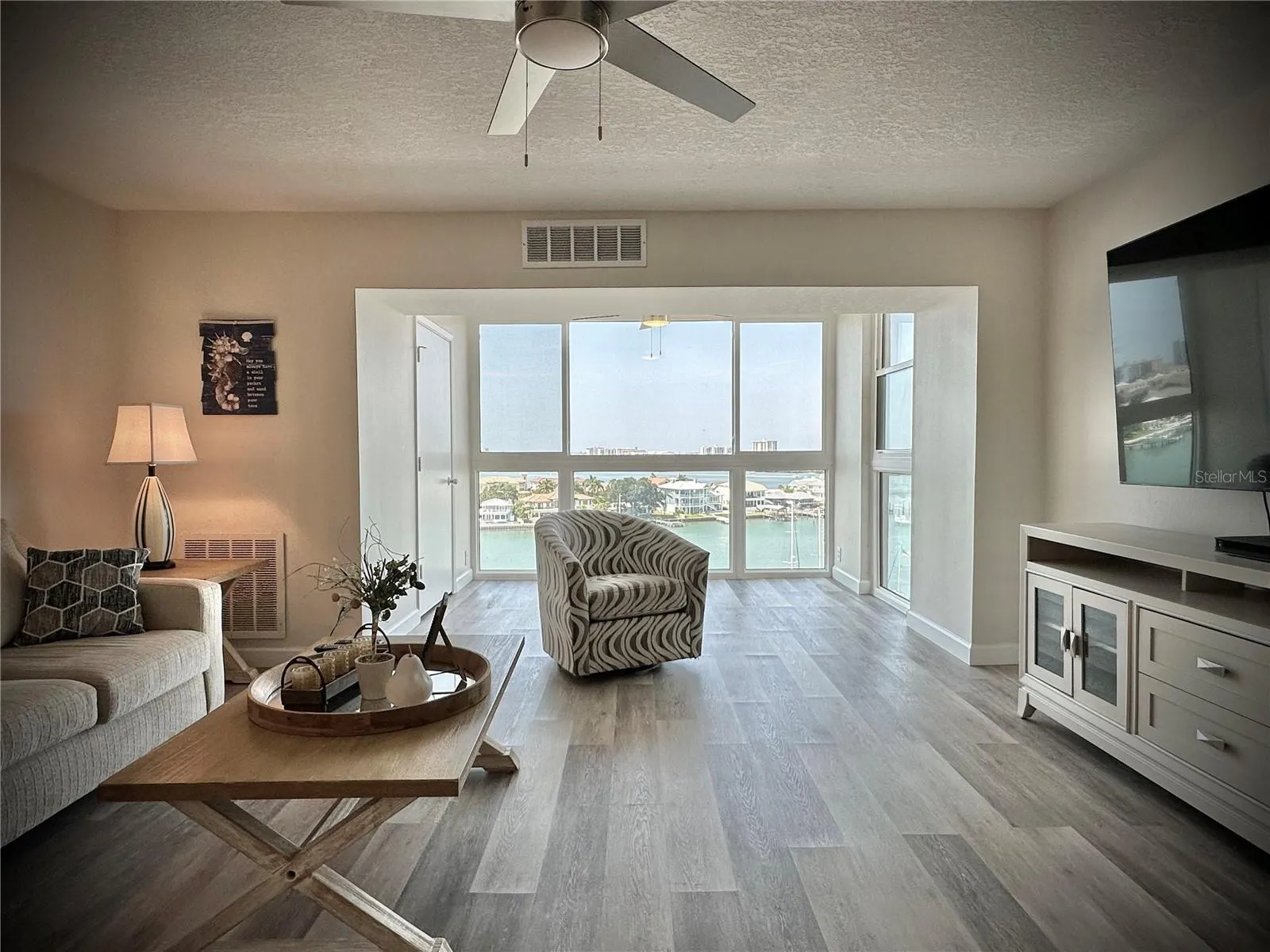 851 BAYWAY BLVD #905, #905