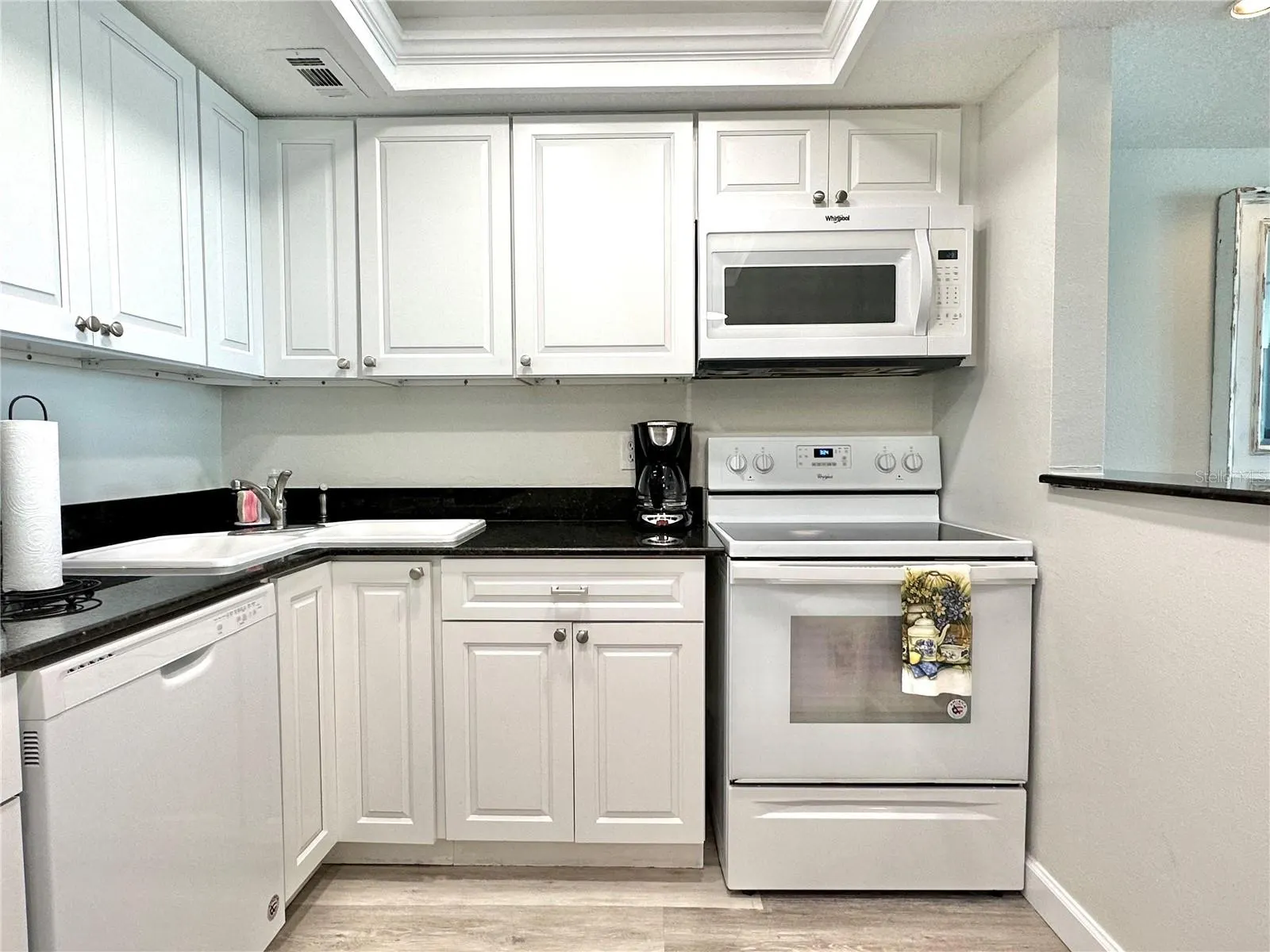 851 BAYWAY BLVD #905, #905