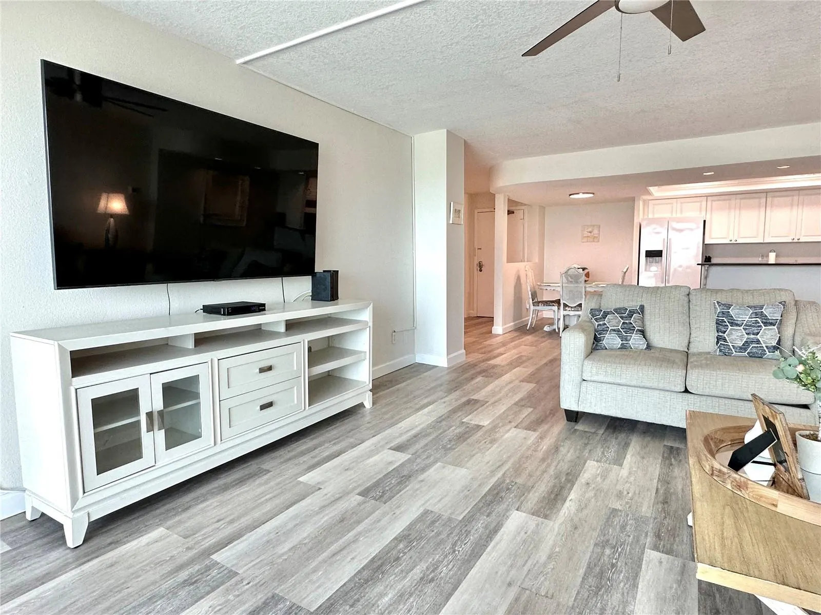 851 BAYWAY BLVD #905, #905