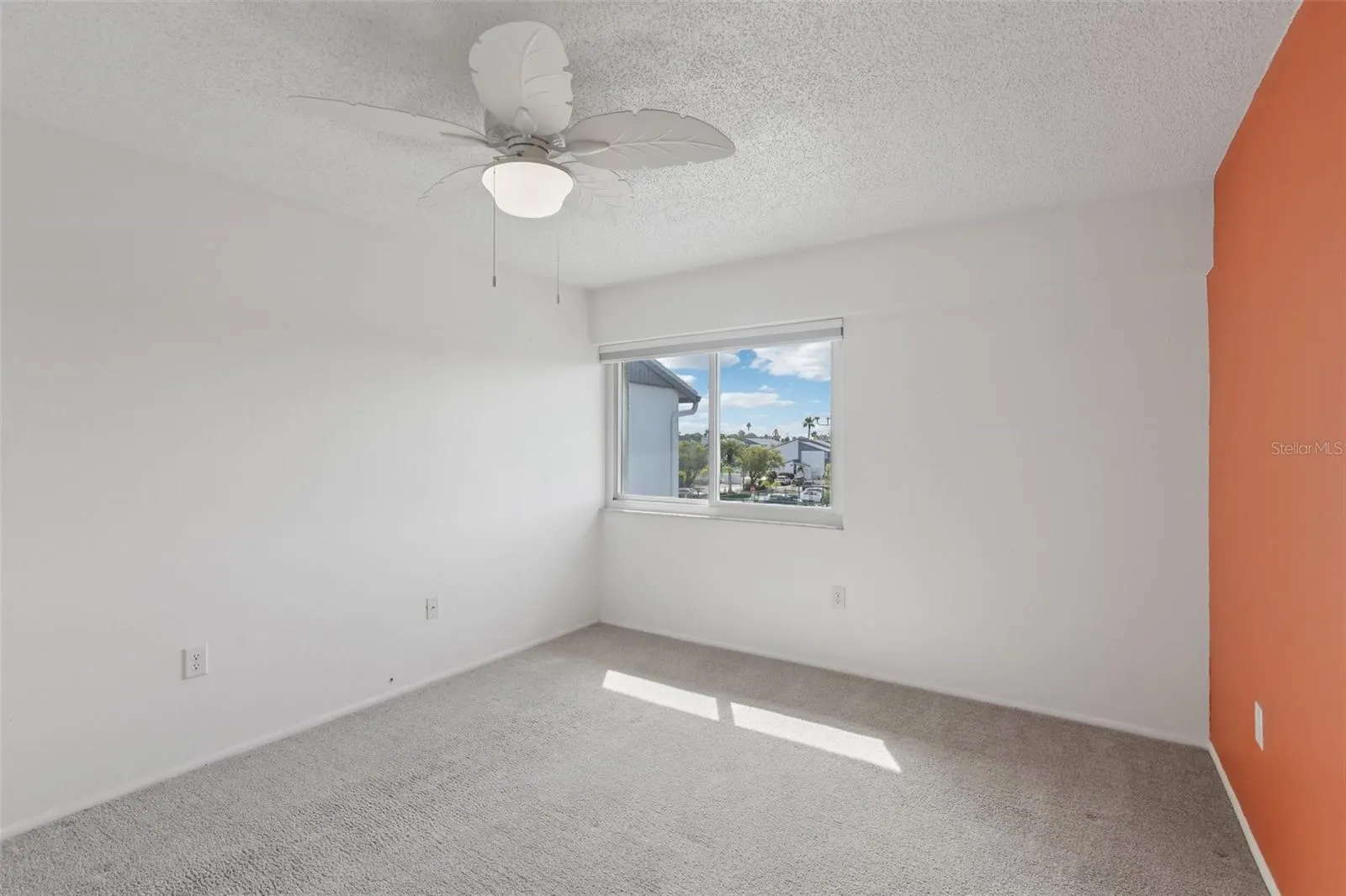 14800 WALSINGHAM RD #1215, #1215