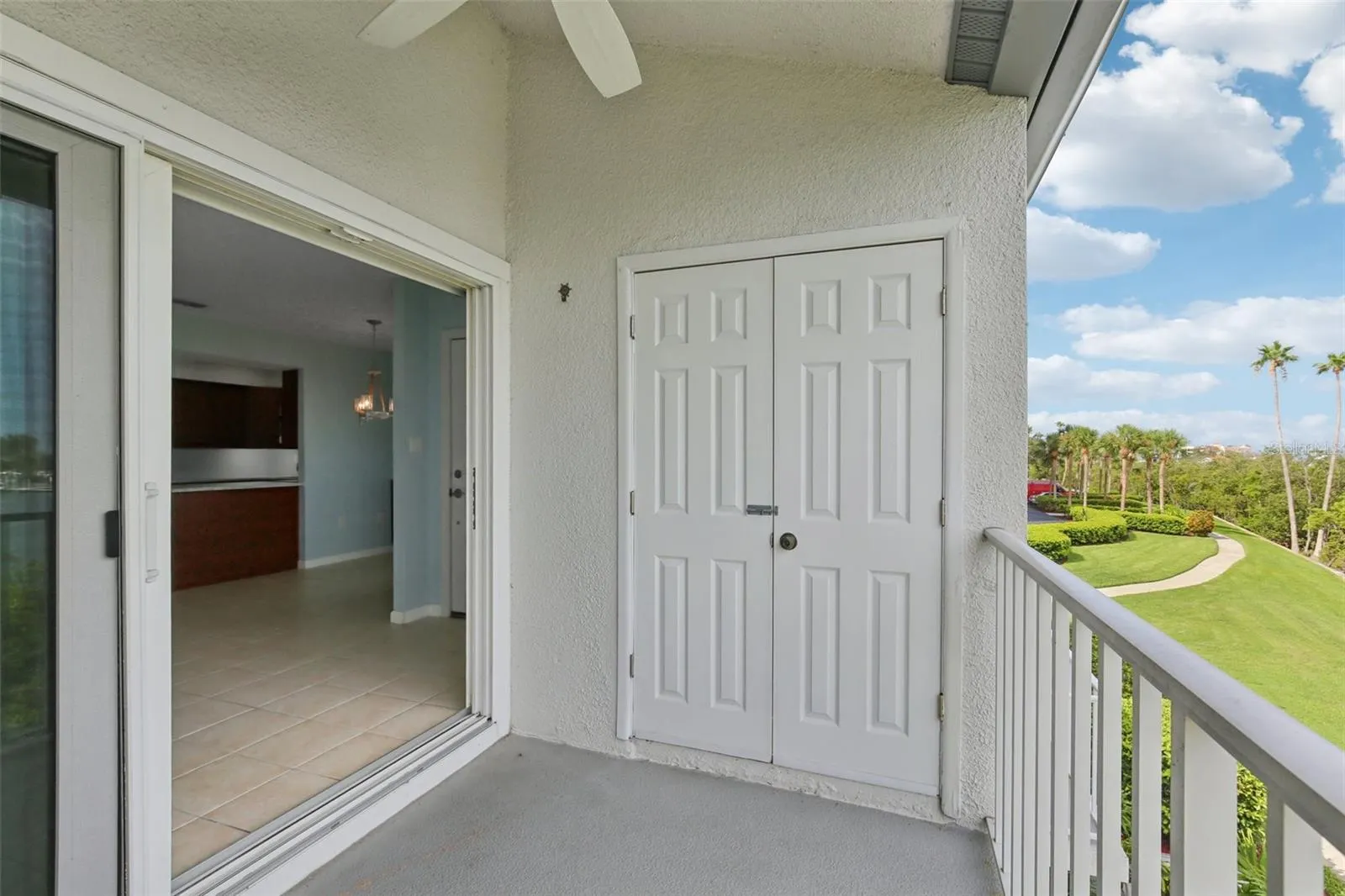 14800 WALSINGHAM RD #1215, #1215