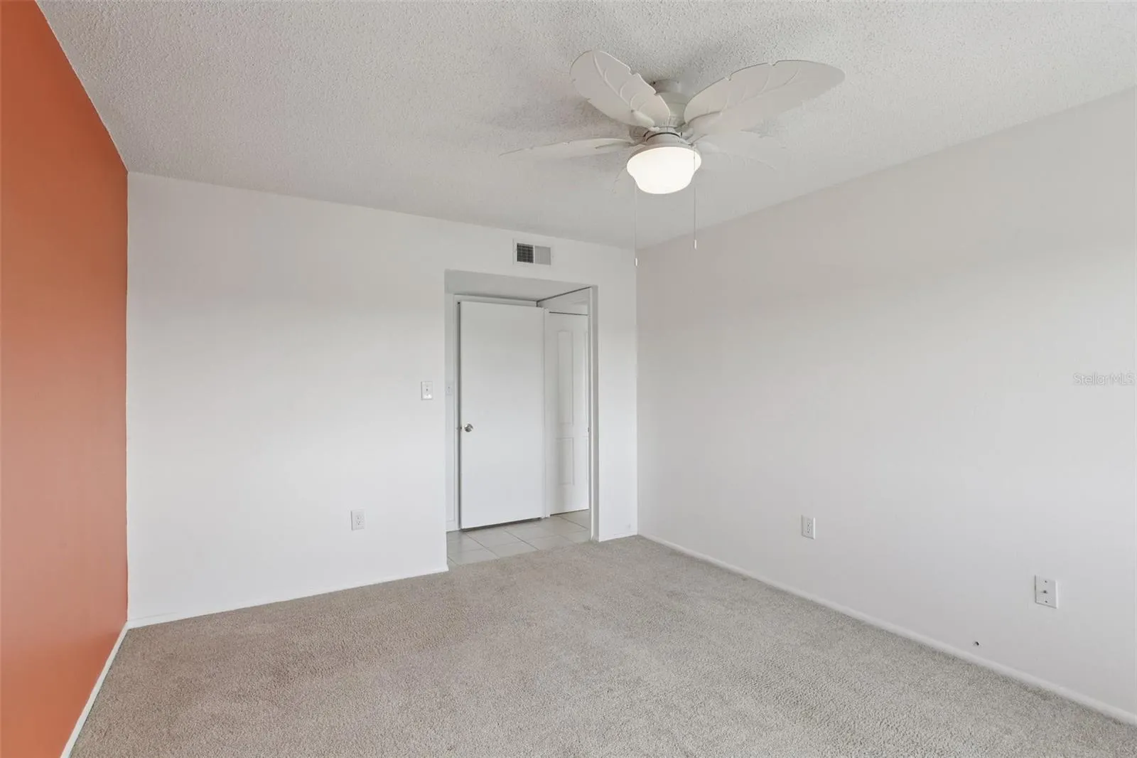 14800 WALSINGHAM RD #1215, #1215