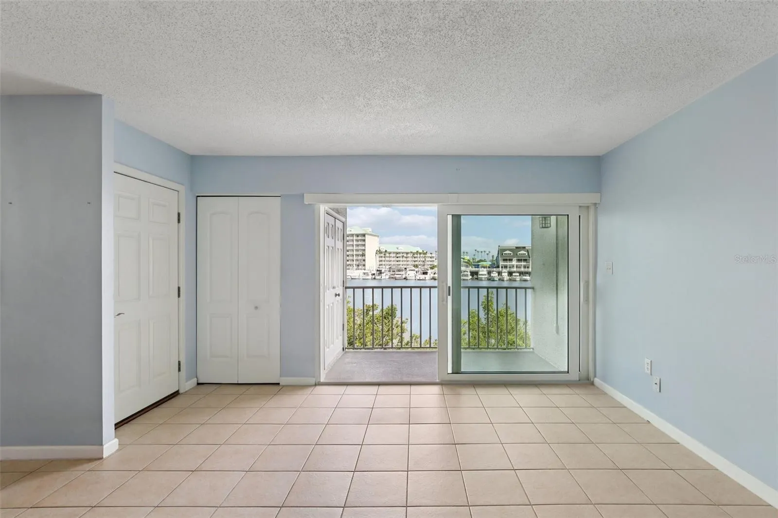 14800 WALSINGHAM RD #1215, #1215