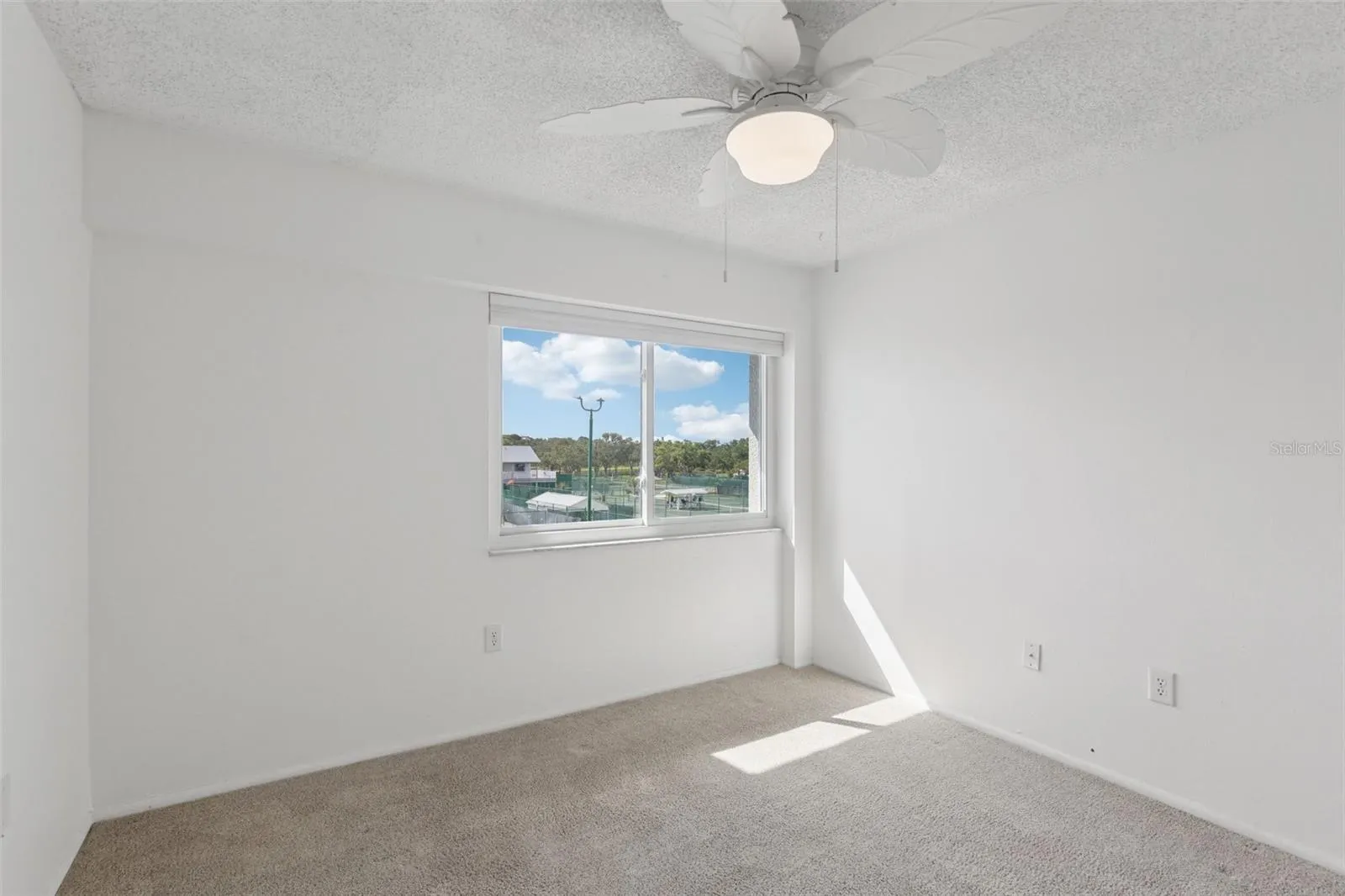 14800 WALSINGHAM RD #1215, #1215