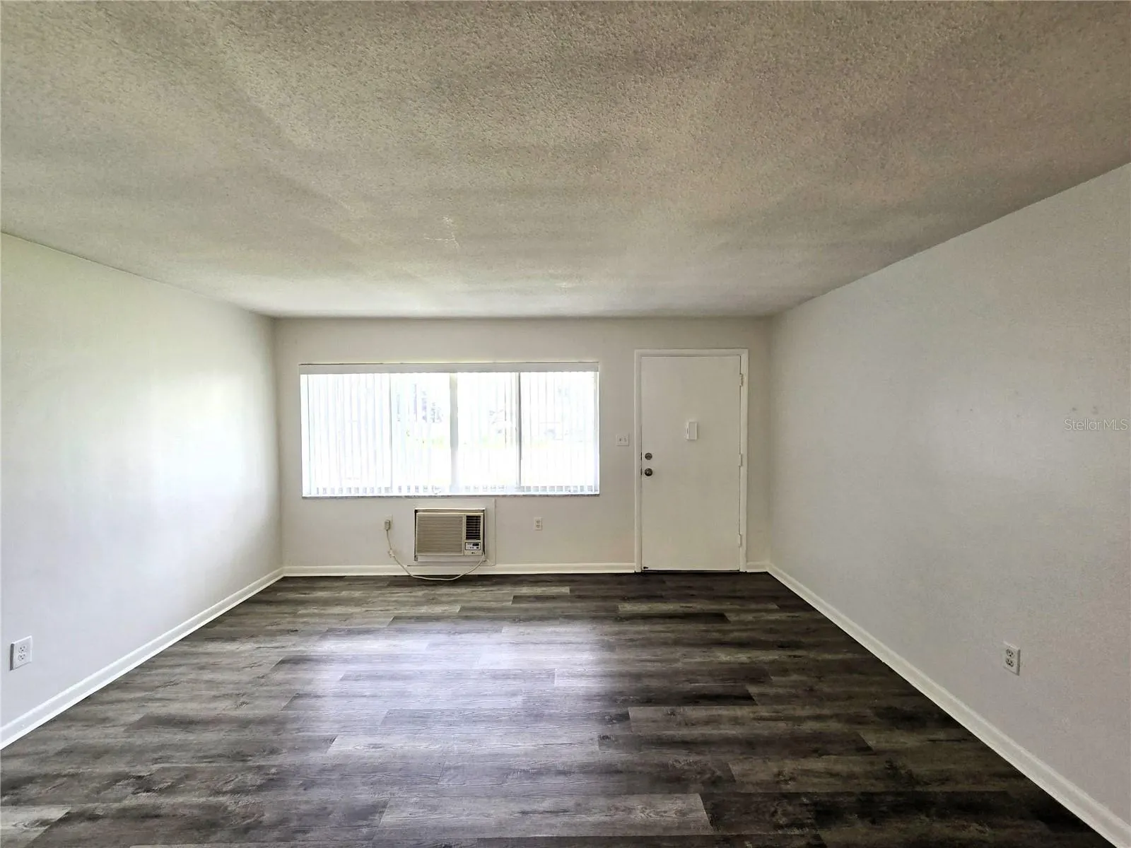 2366 SHELLEY ST #4, #4
