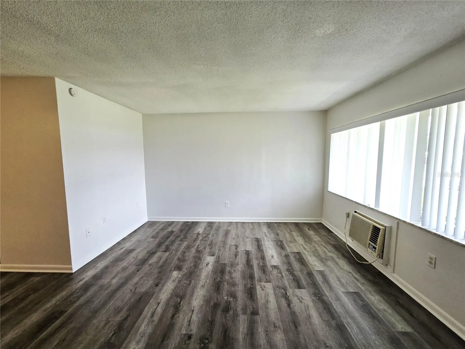 2366 SHELLEY ST #4, #4