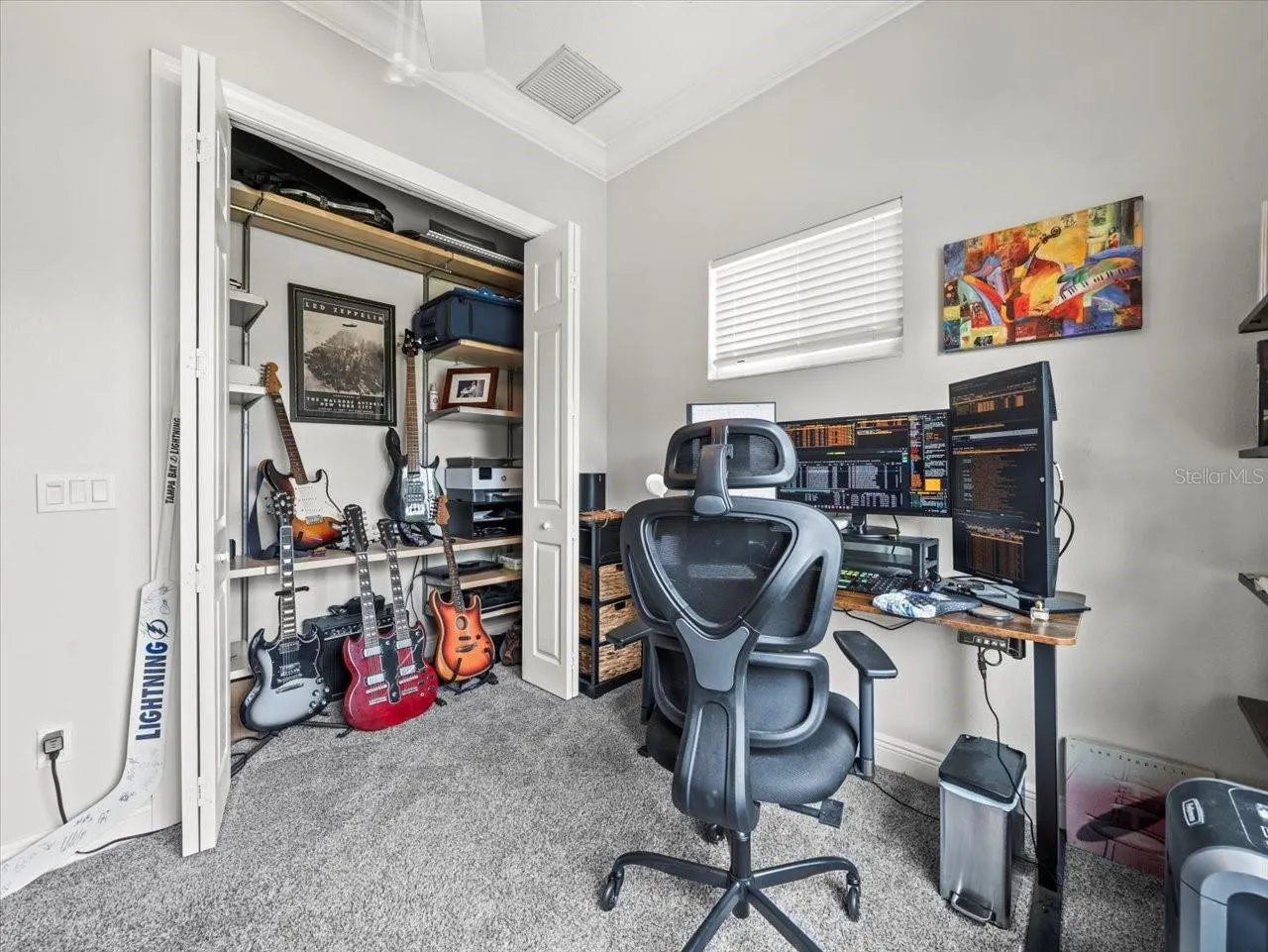 254 7TH AVE N