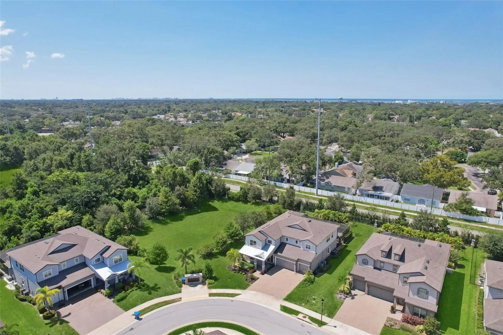842 FOREST GLEN CT