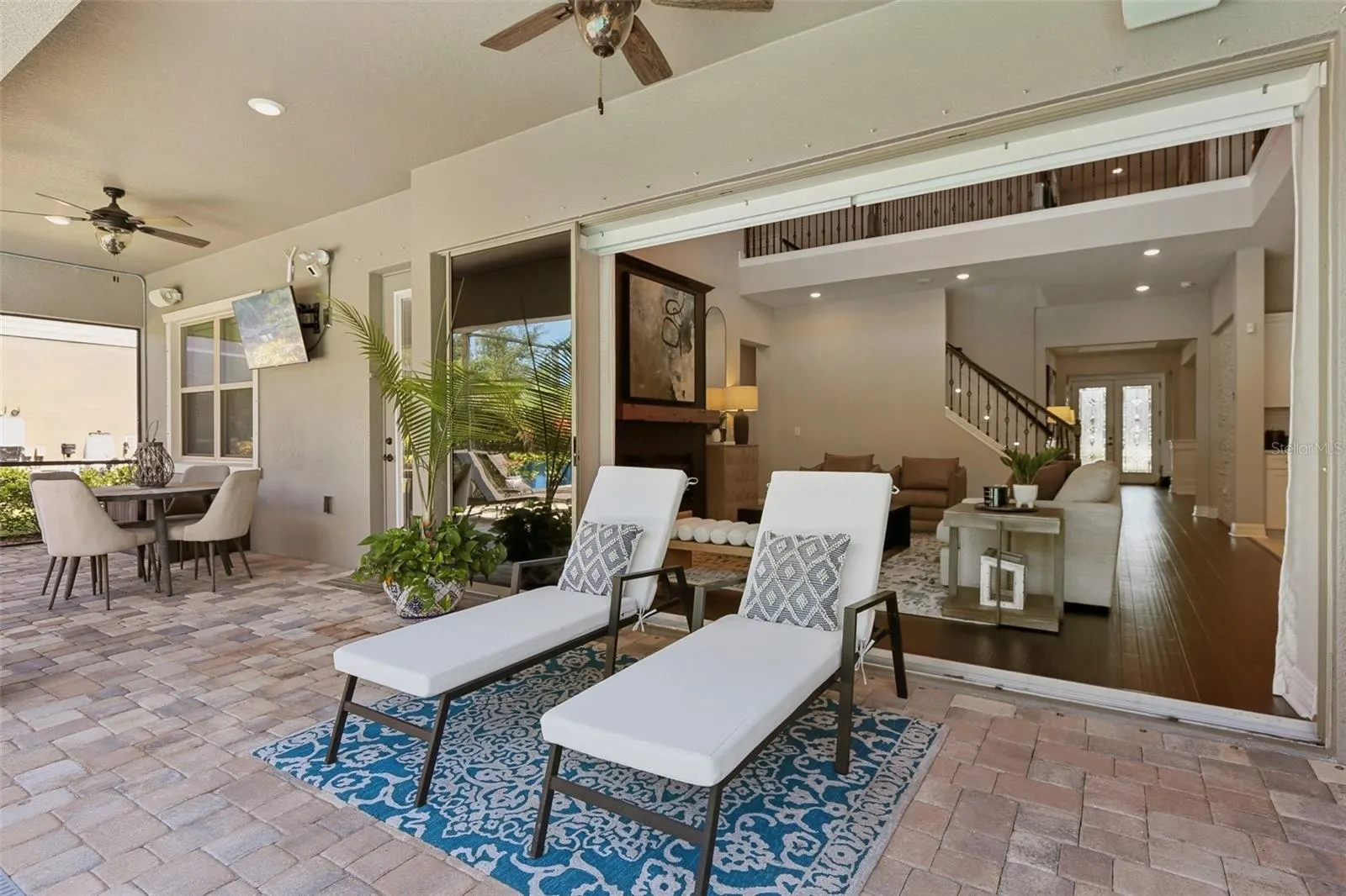 842 FOREST GLEN CT