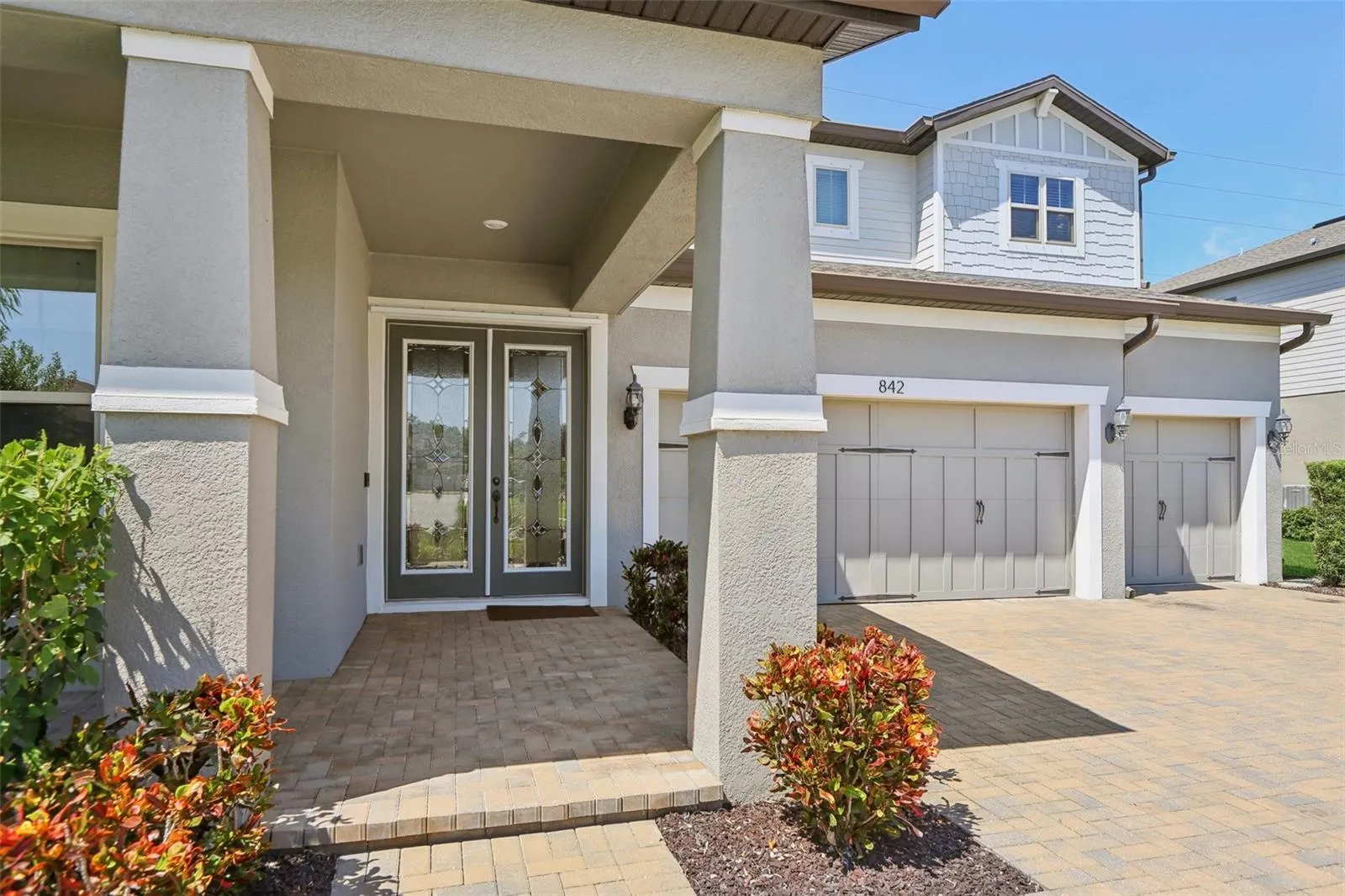 842 FOREST GLEN CT