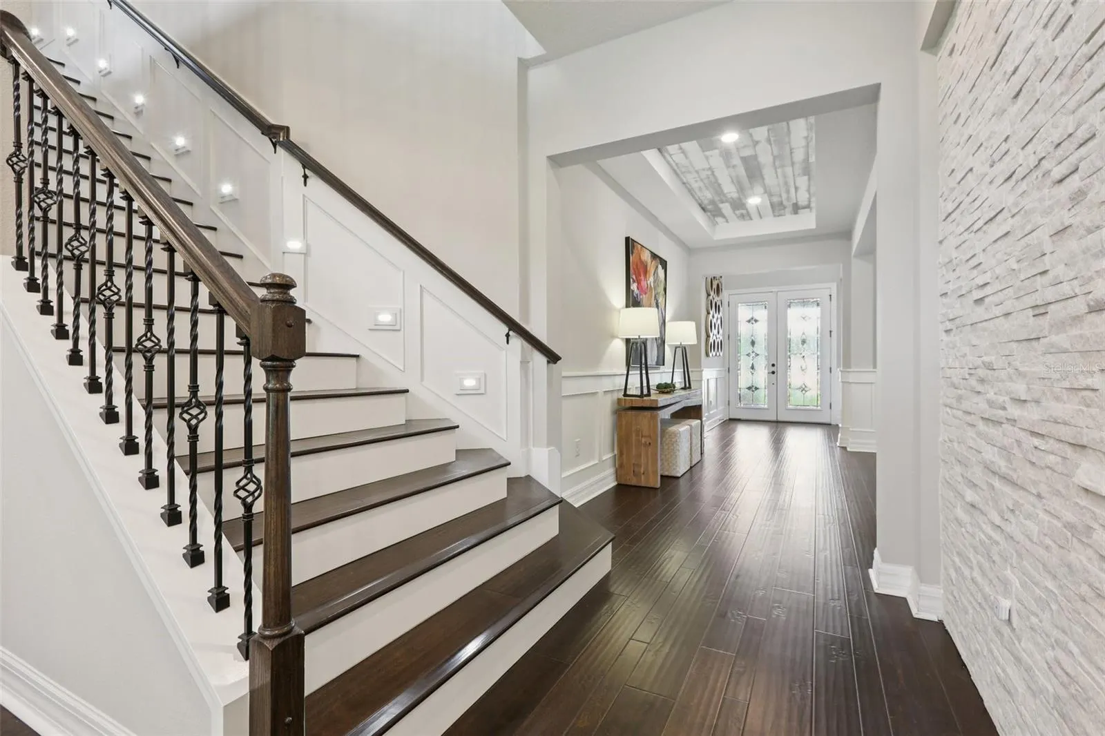 842 FOREST GLEN CT