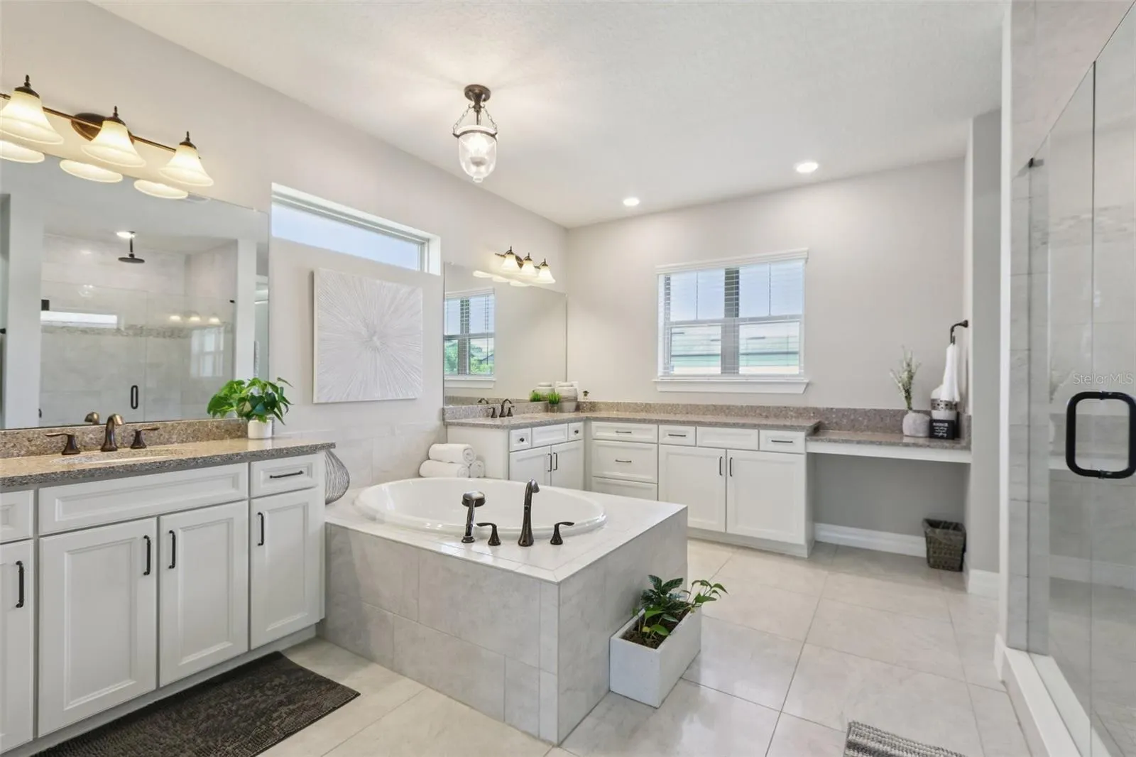 842 FOREST GLEN CT
