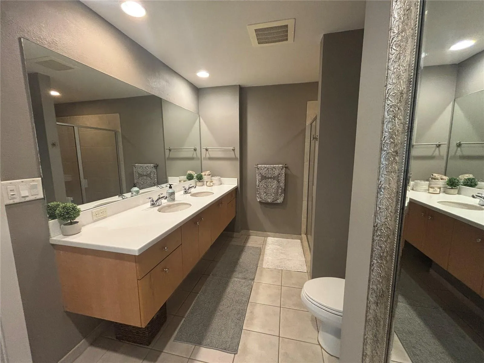 1208 E KENNEDY BLVD #316E, #316E