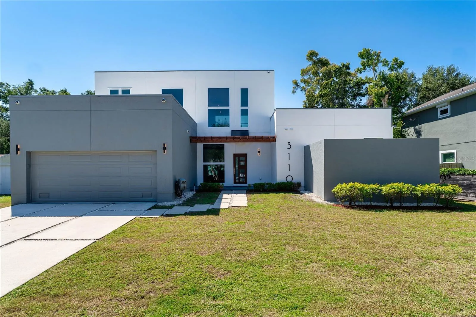 3110 W NAPOLEON AVE
