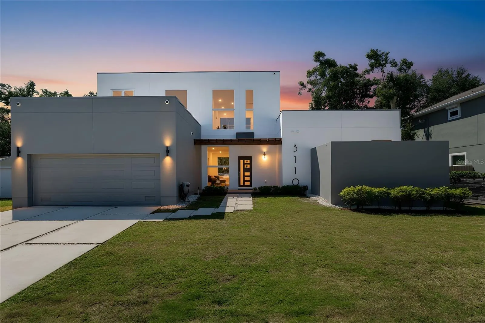 3110 W NAPOLEON AVE
