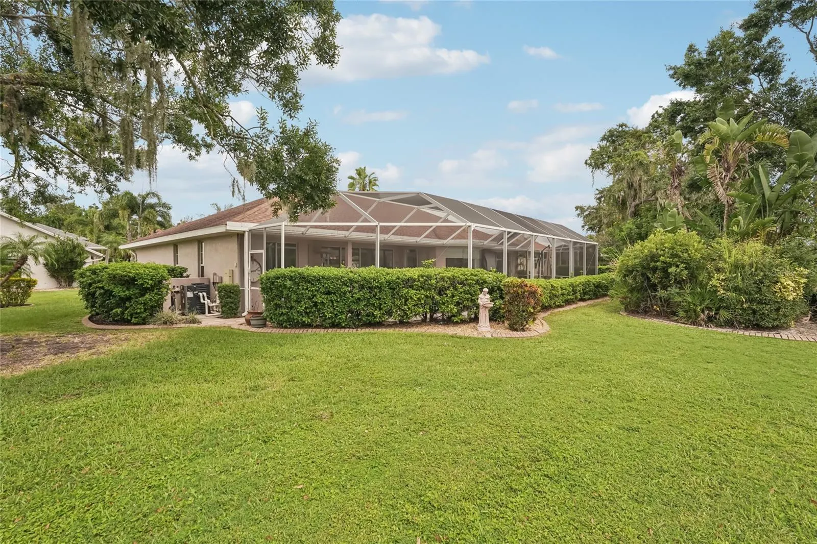6174 MISTY OAKS DR