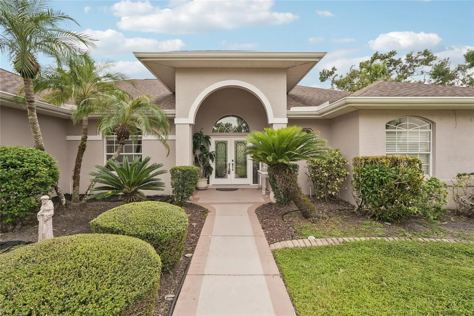 6174 MISTY OAKS DR