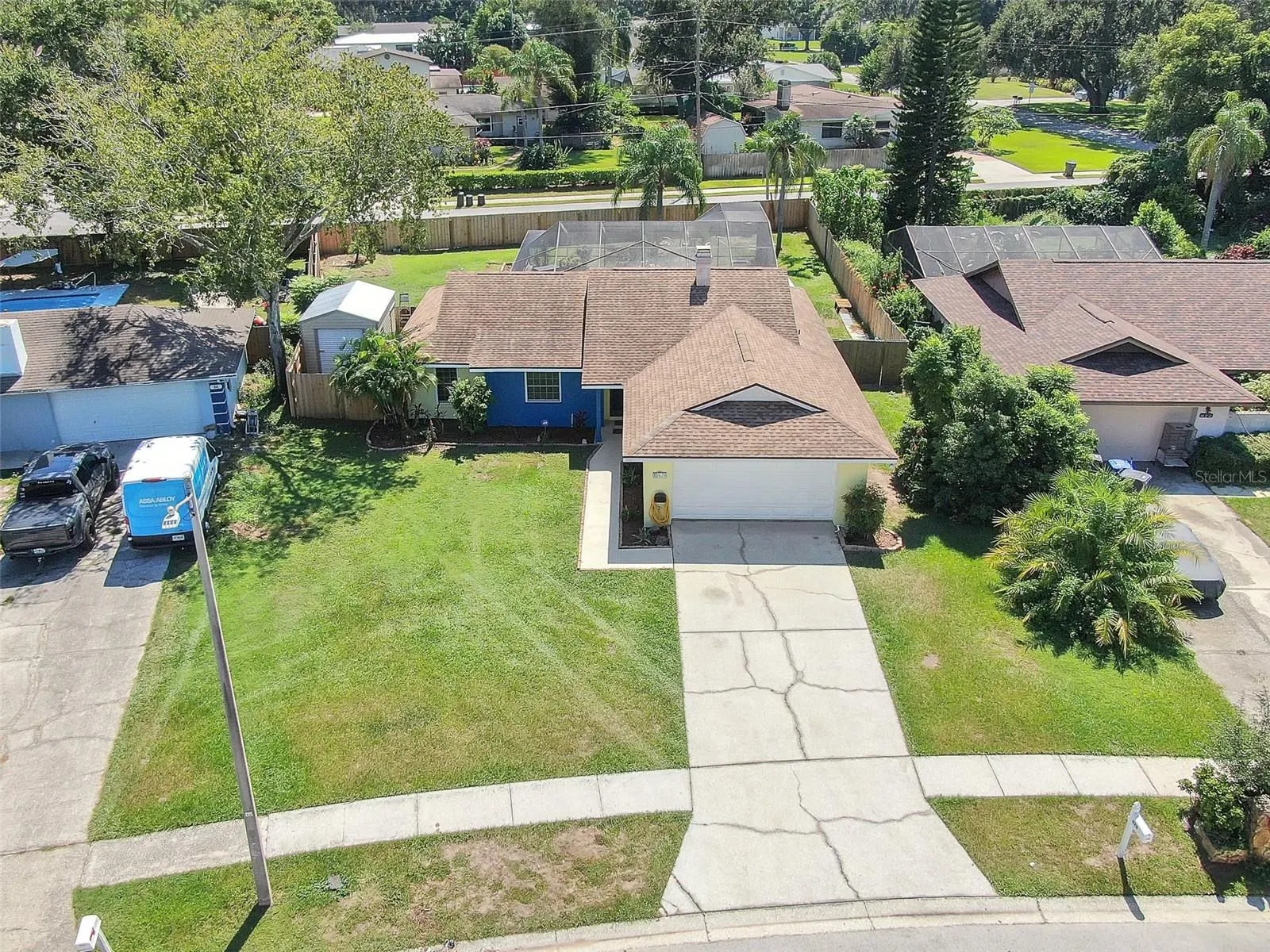 620 ROLLINGWOOD LN