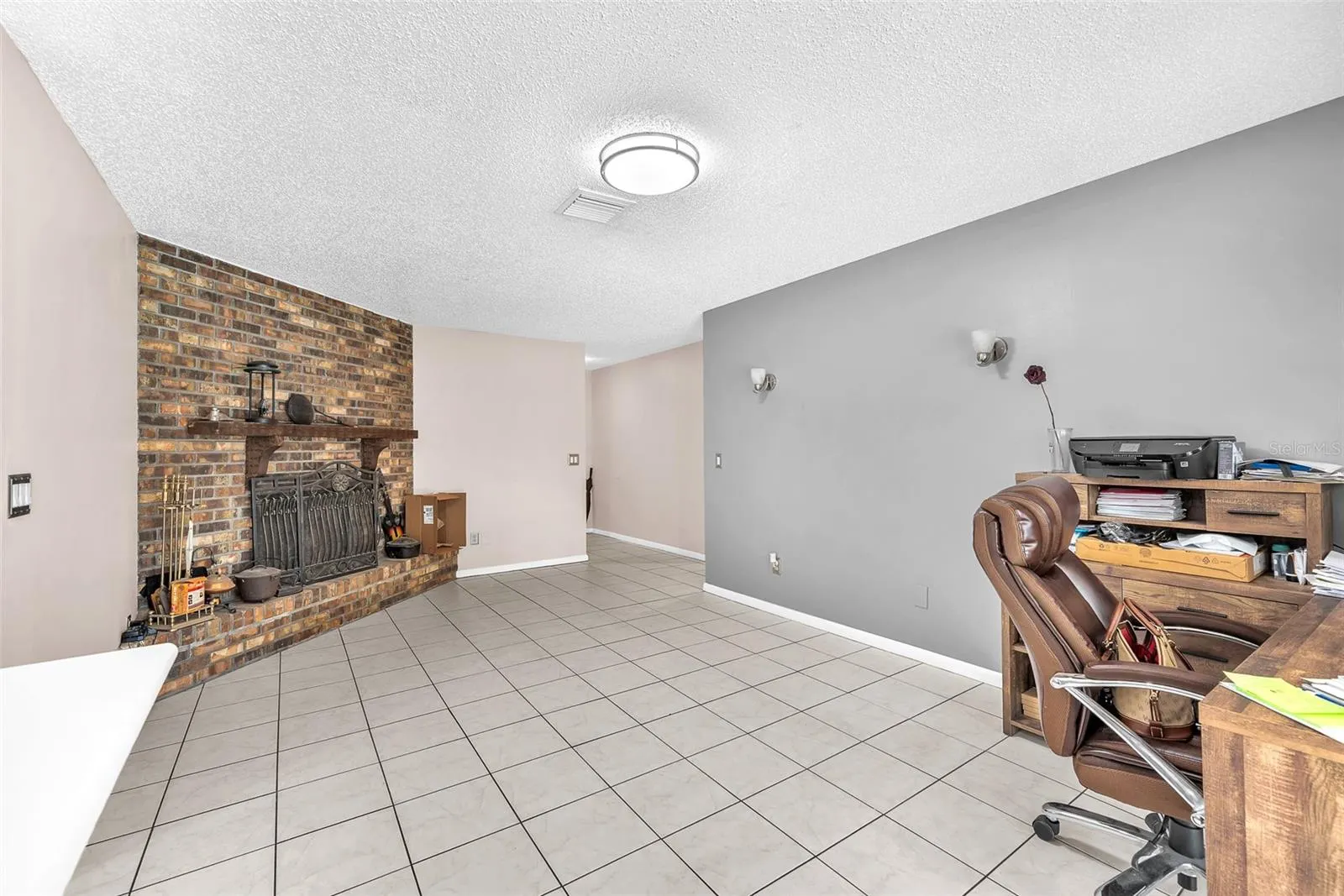 620 ROLLINGWOOD LN
