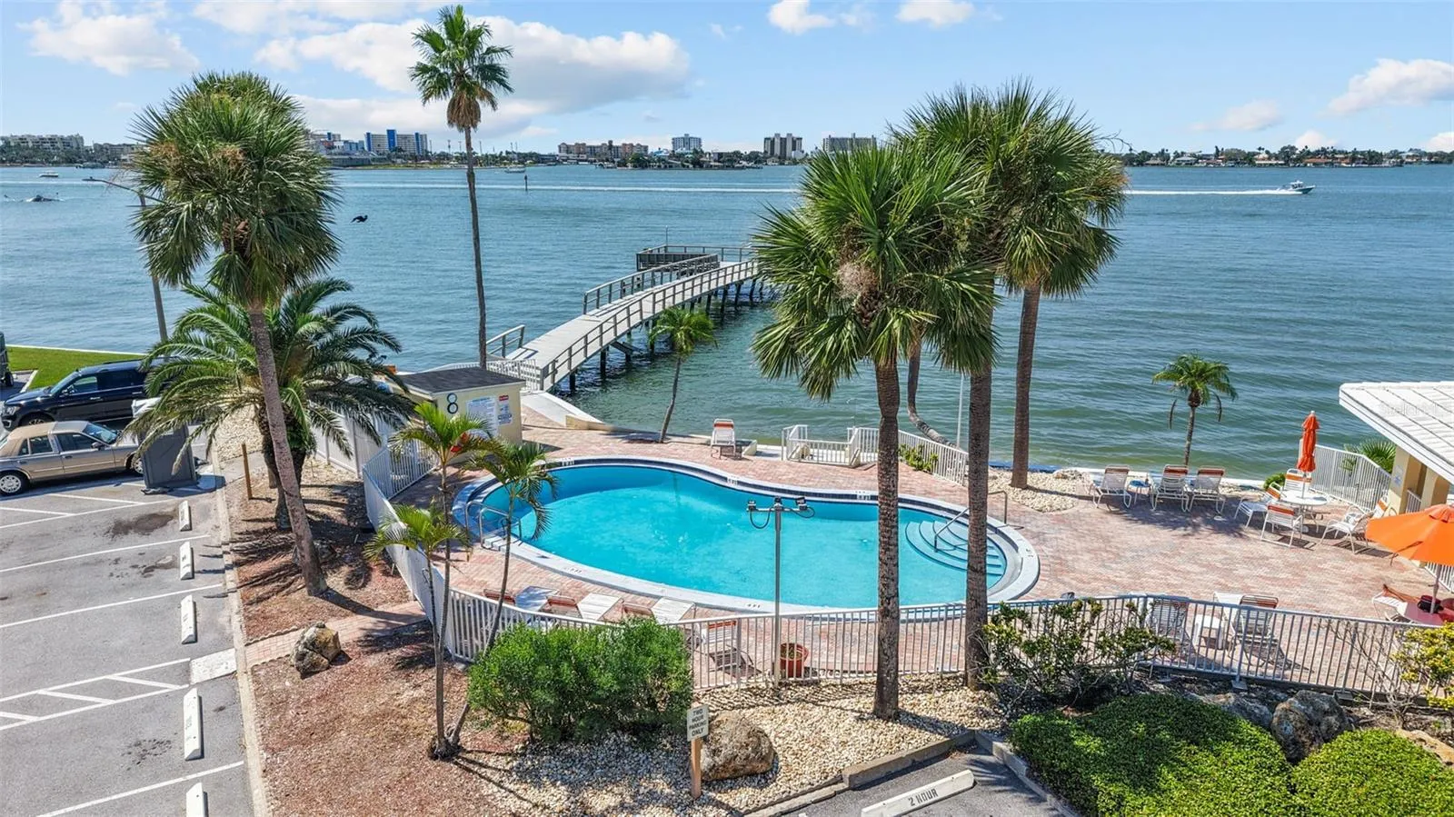 4775 COVE CIR #407, #407