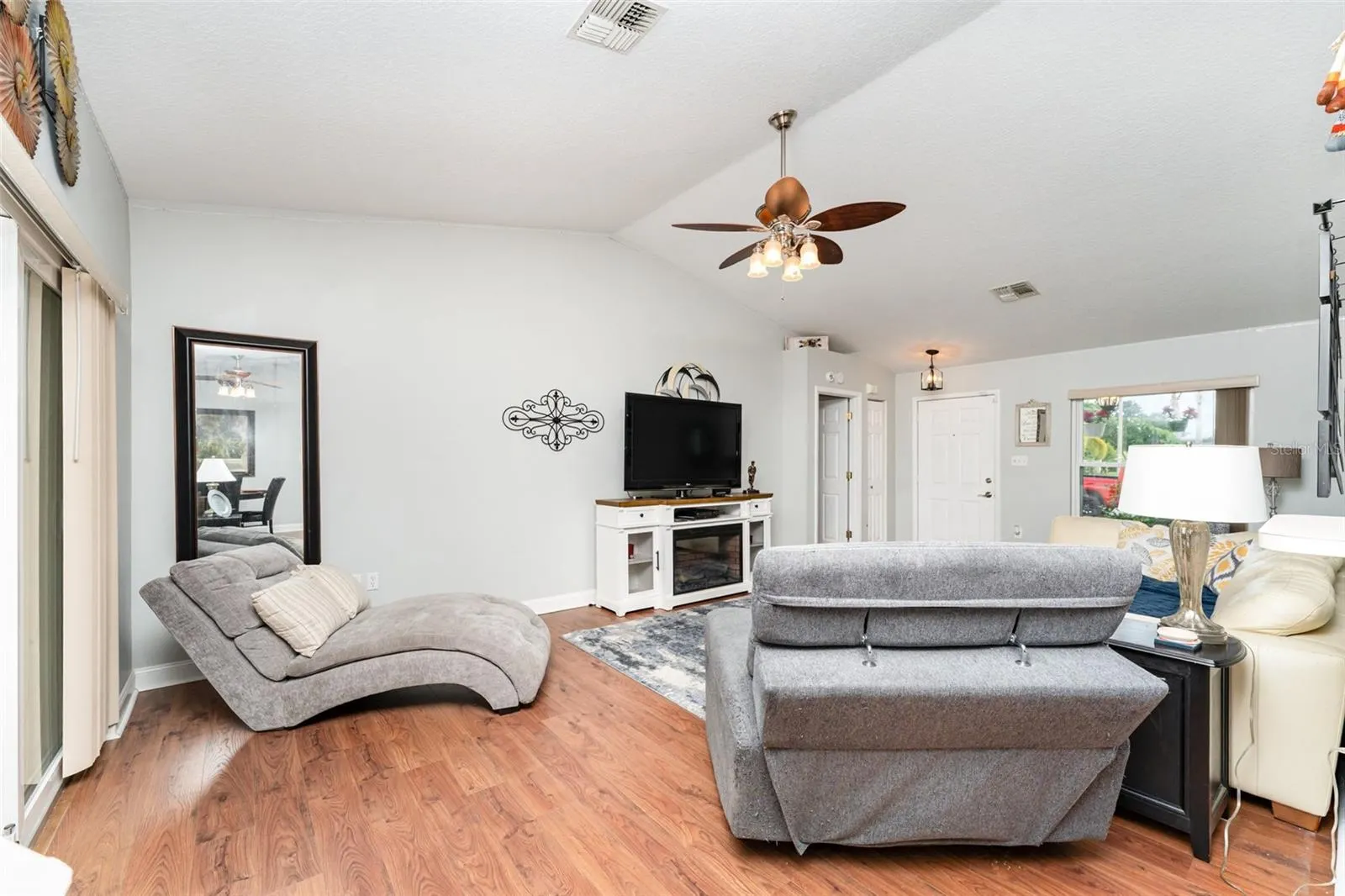 5856 MALLARD DR