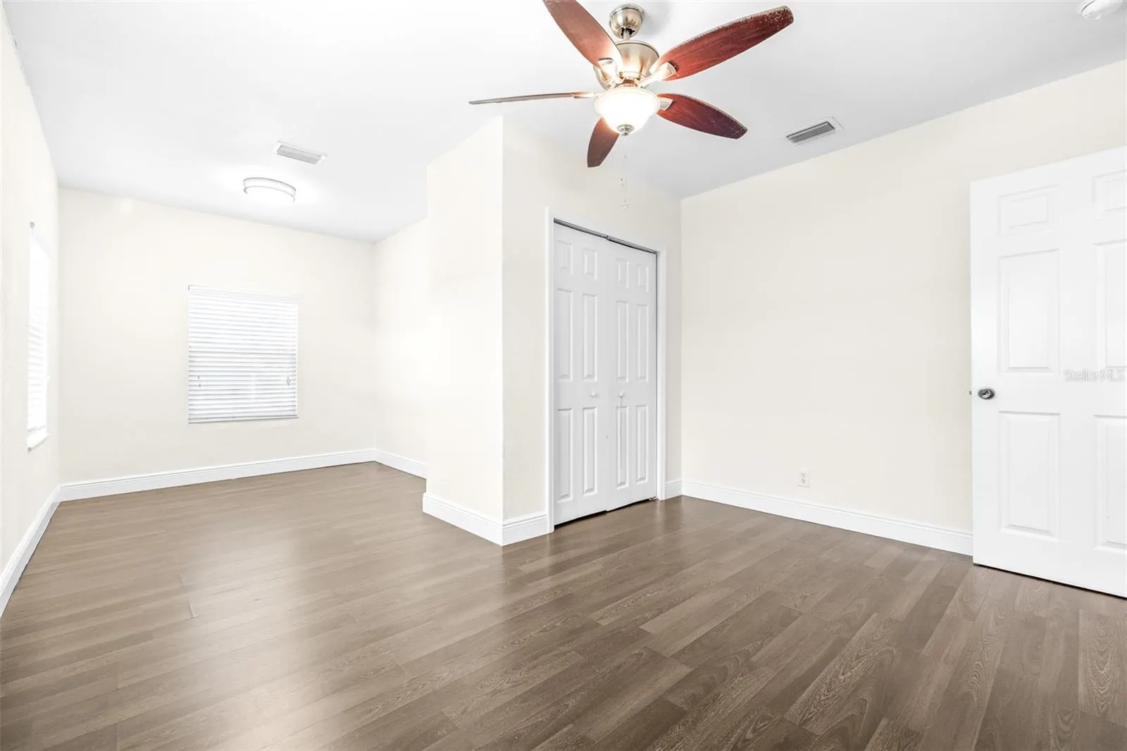 1512 W KIRBY ST