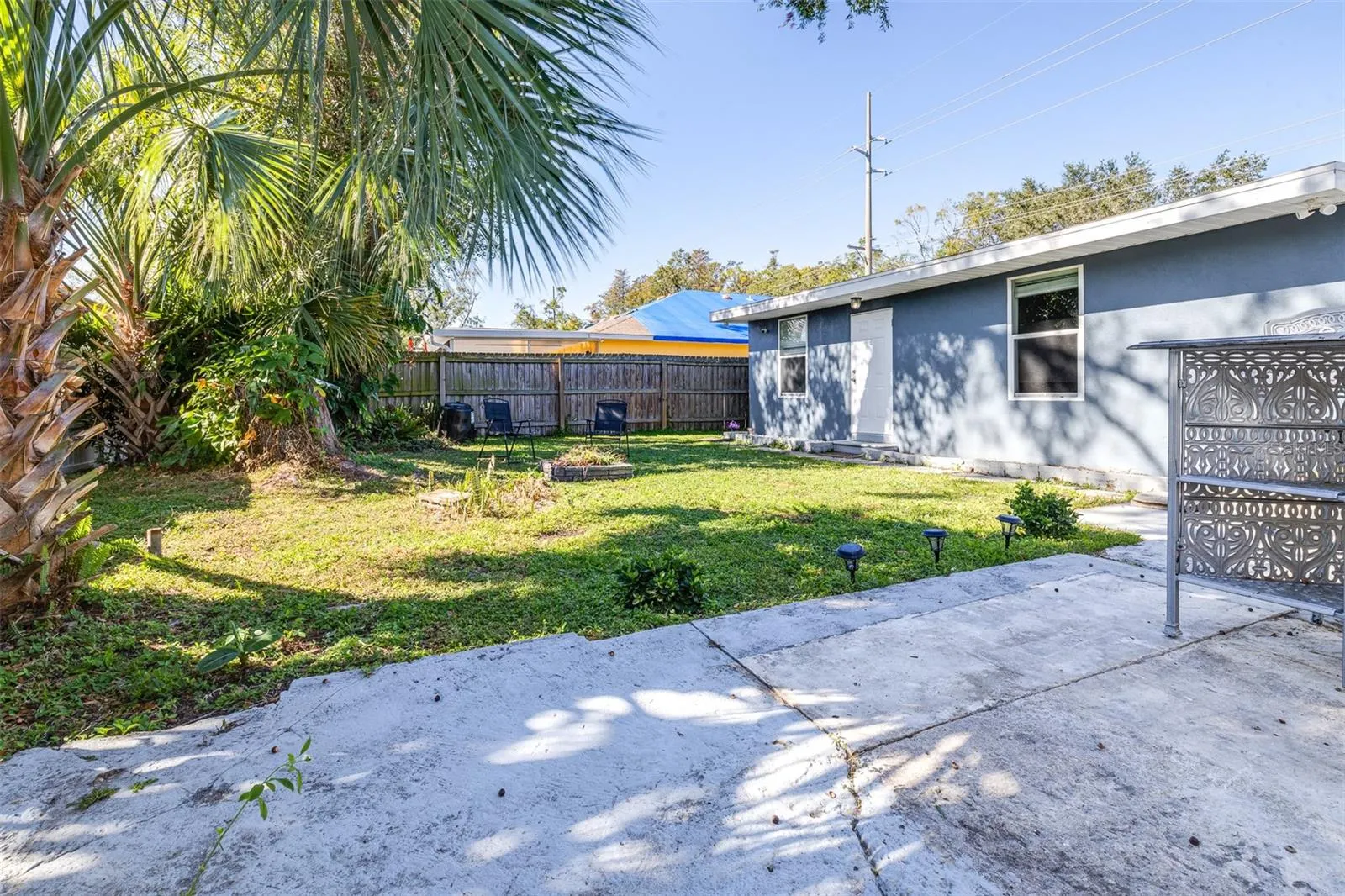1512 W KIRBY ST