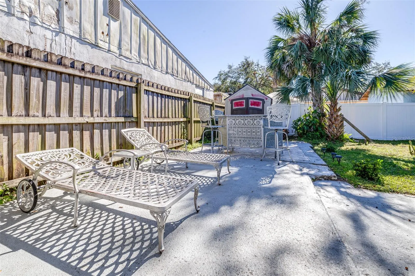 1512 W KIRBY ST