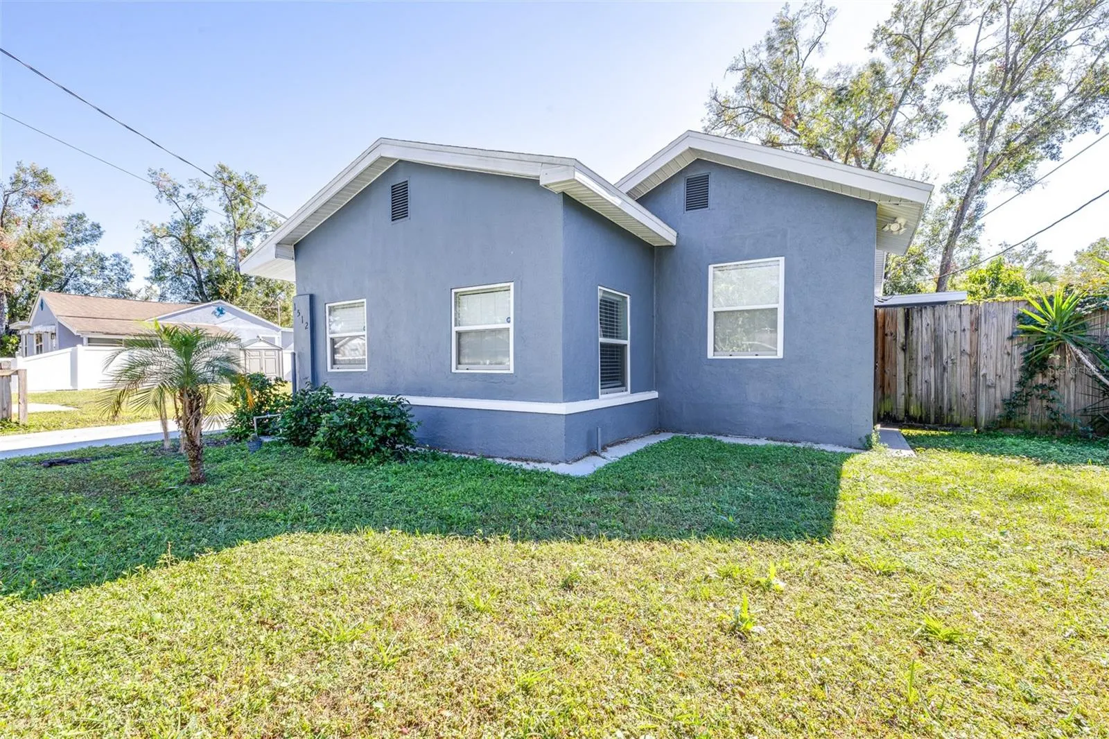1512 W KIRBY ST