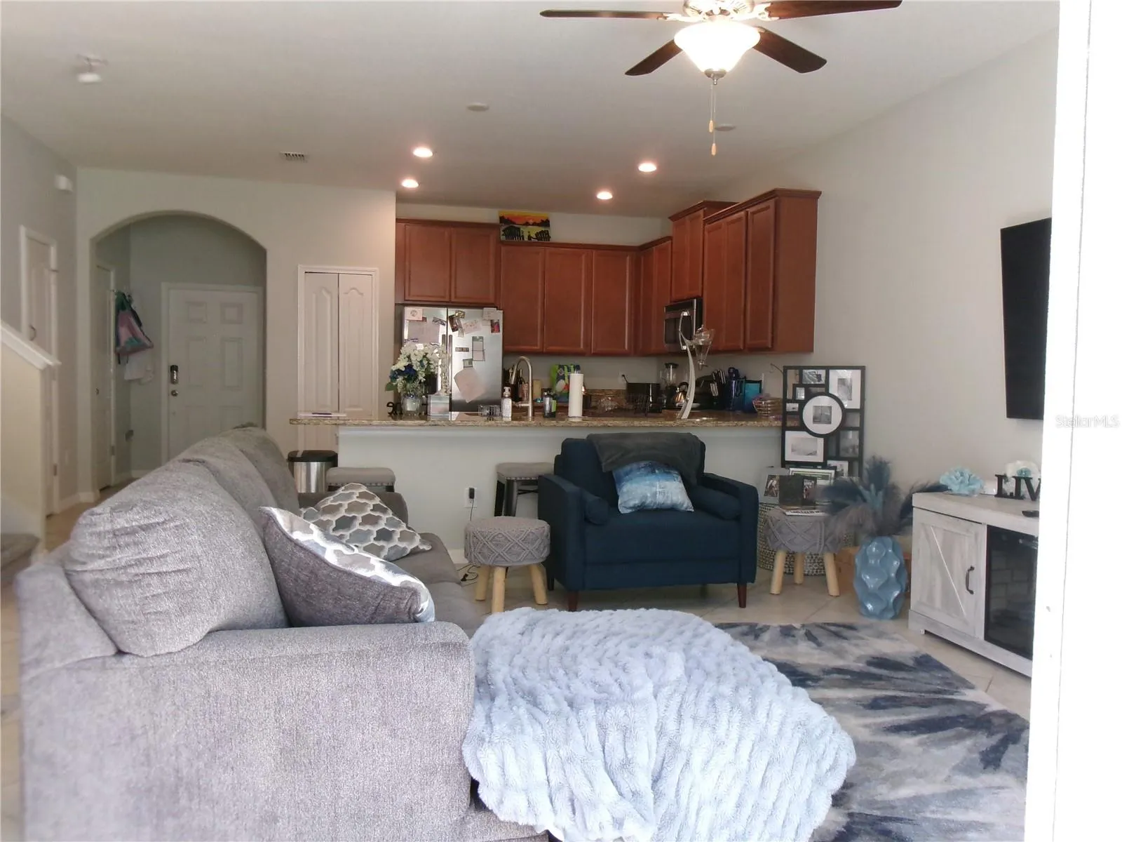 6472 SEDGEFORD DR