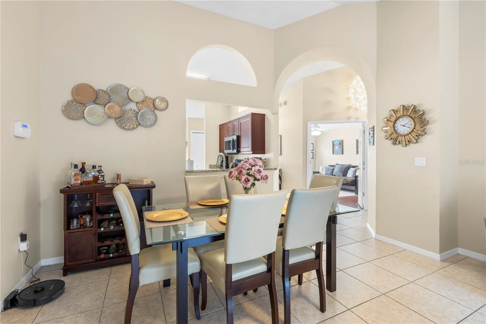 324 PINE LAKE VIEW DR