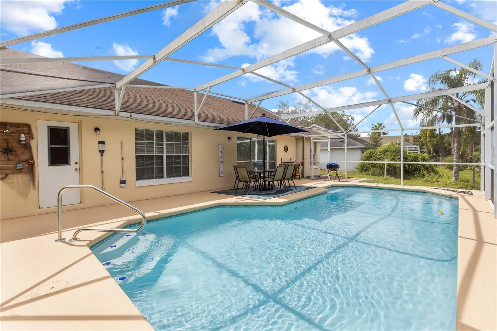 324 PINE LAKE VIEW DR