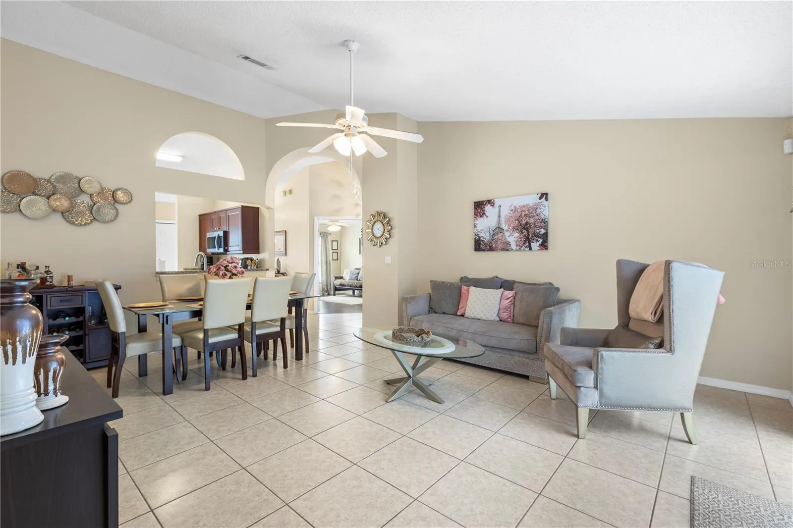324 PINE LAKE VIEW DR