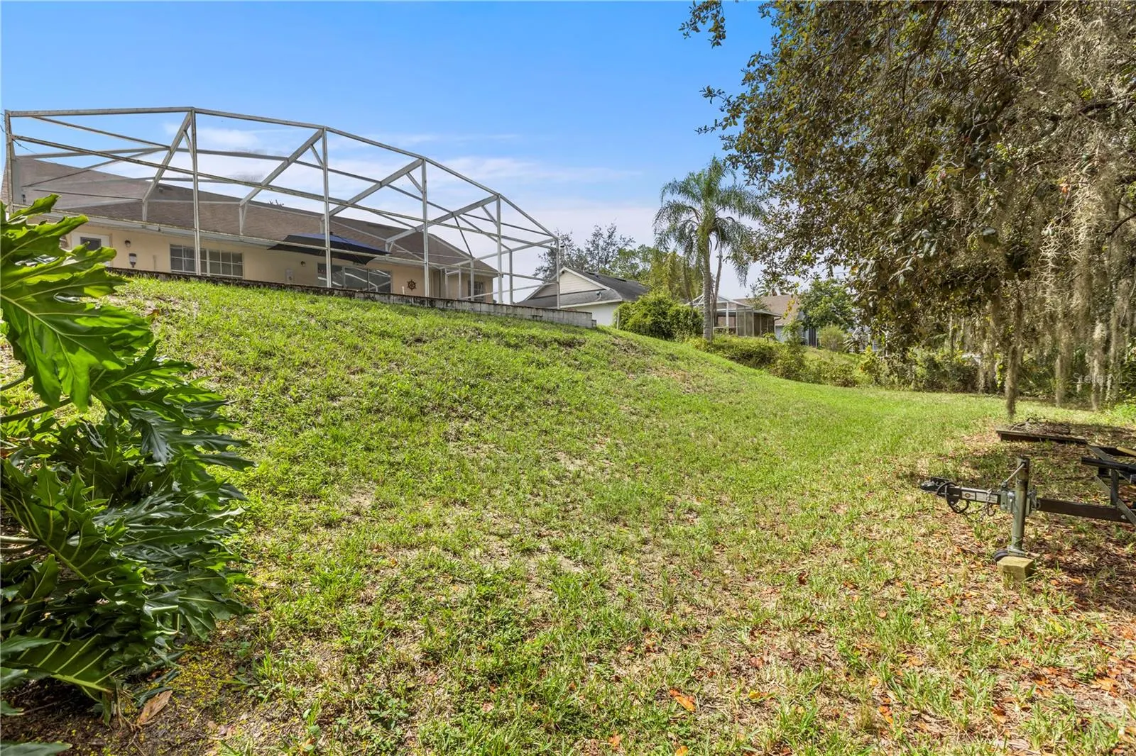 324 PINE LAKE VIEW DR