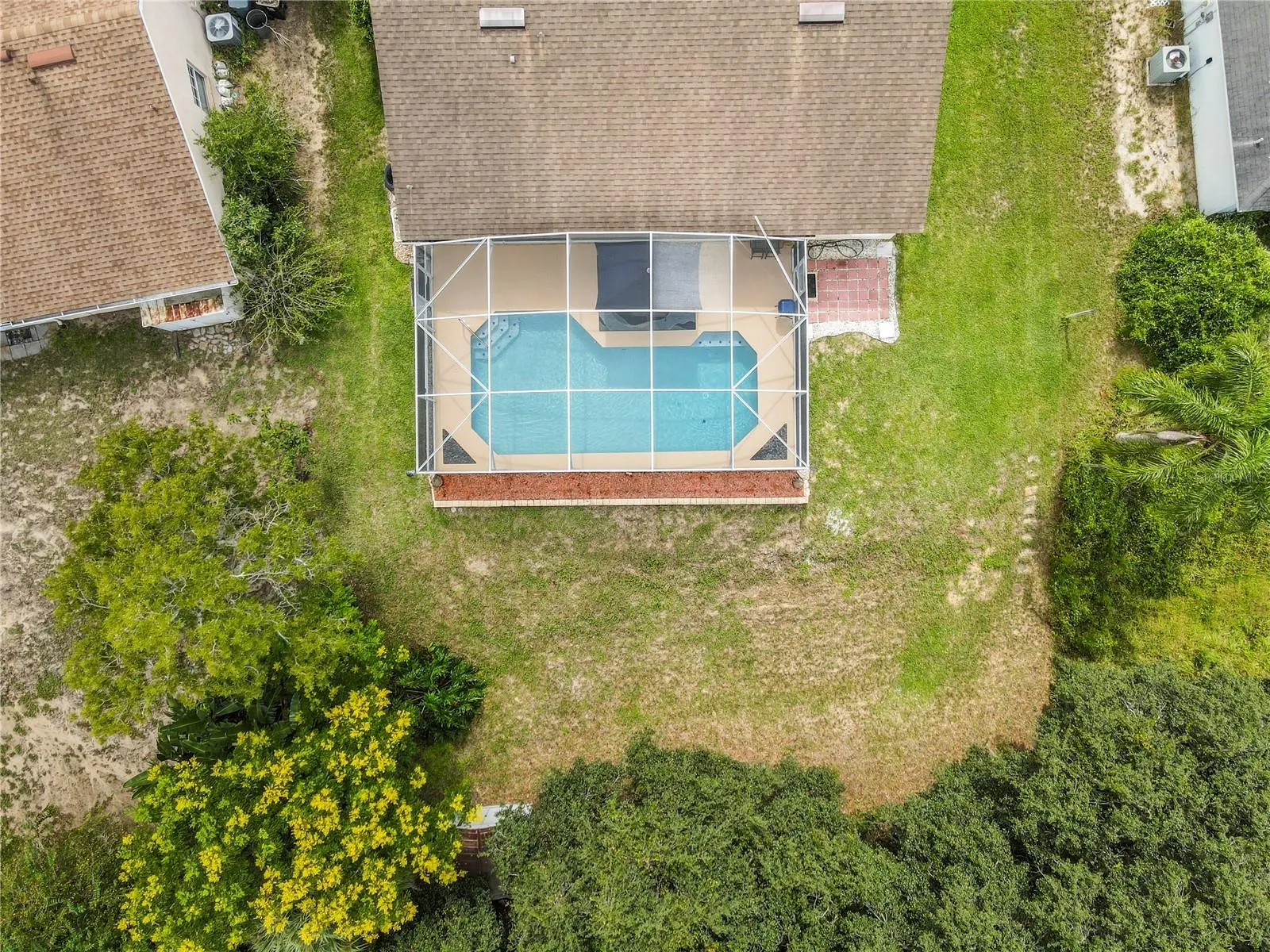 324 PINE LAKE VIEW DR