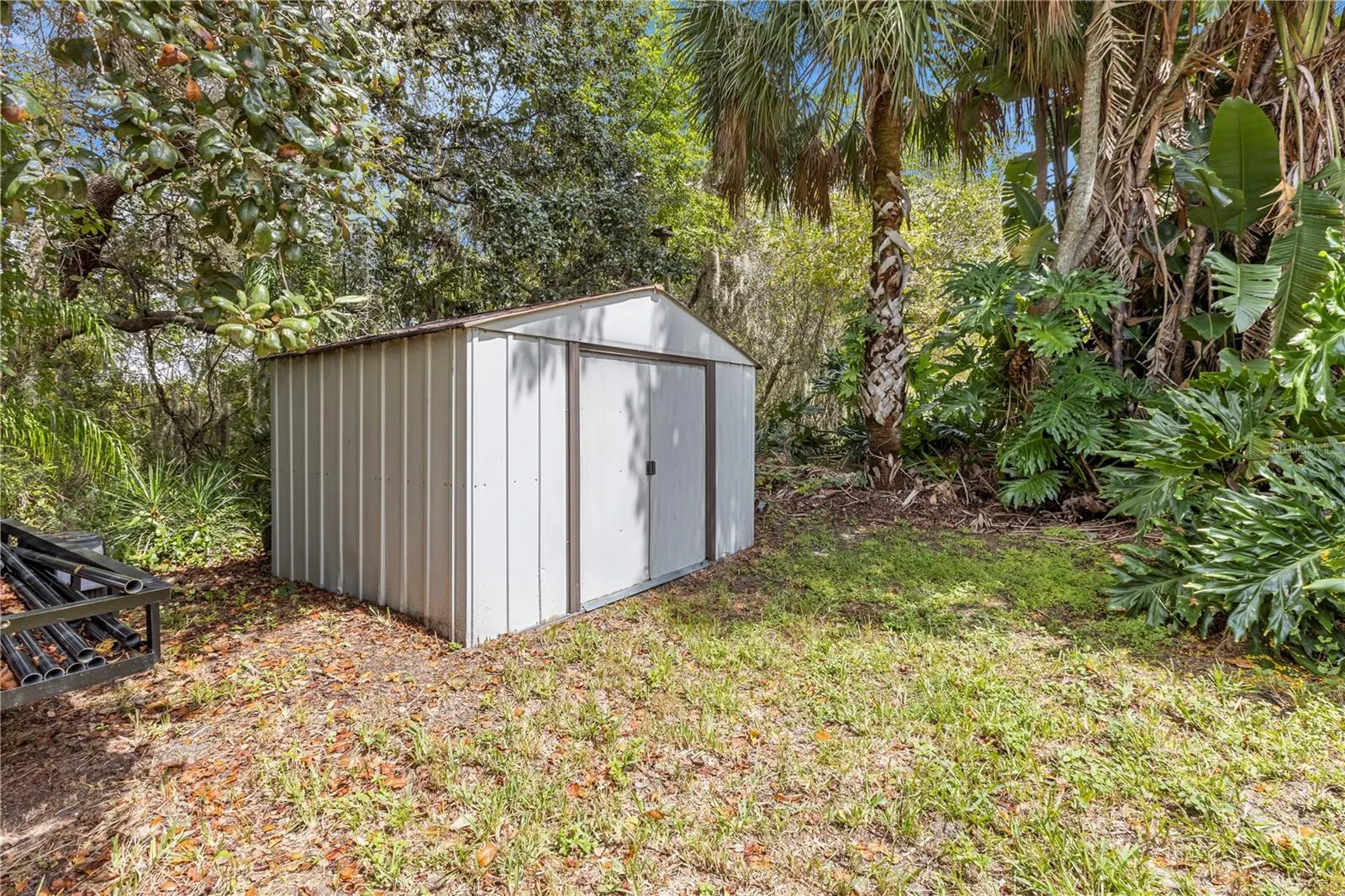 324 PINE LAKE VIEW DR