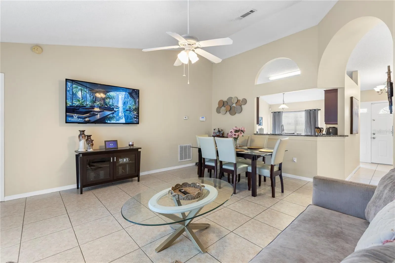 324 PINE LAKE VIEW DR