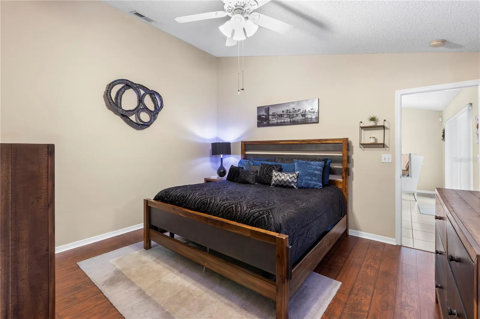 324 PINE LAKE VIEW DR